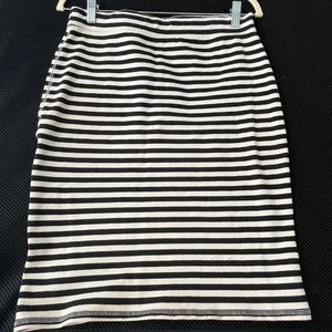 Striped spandex material skirt